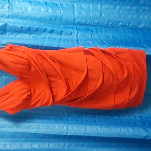 Red dress - Picture 5 of 6